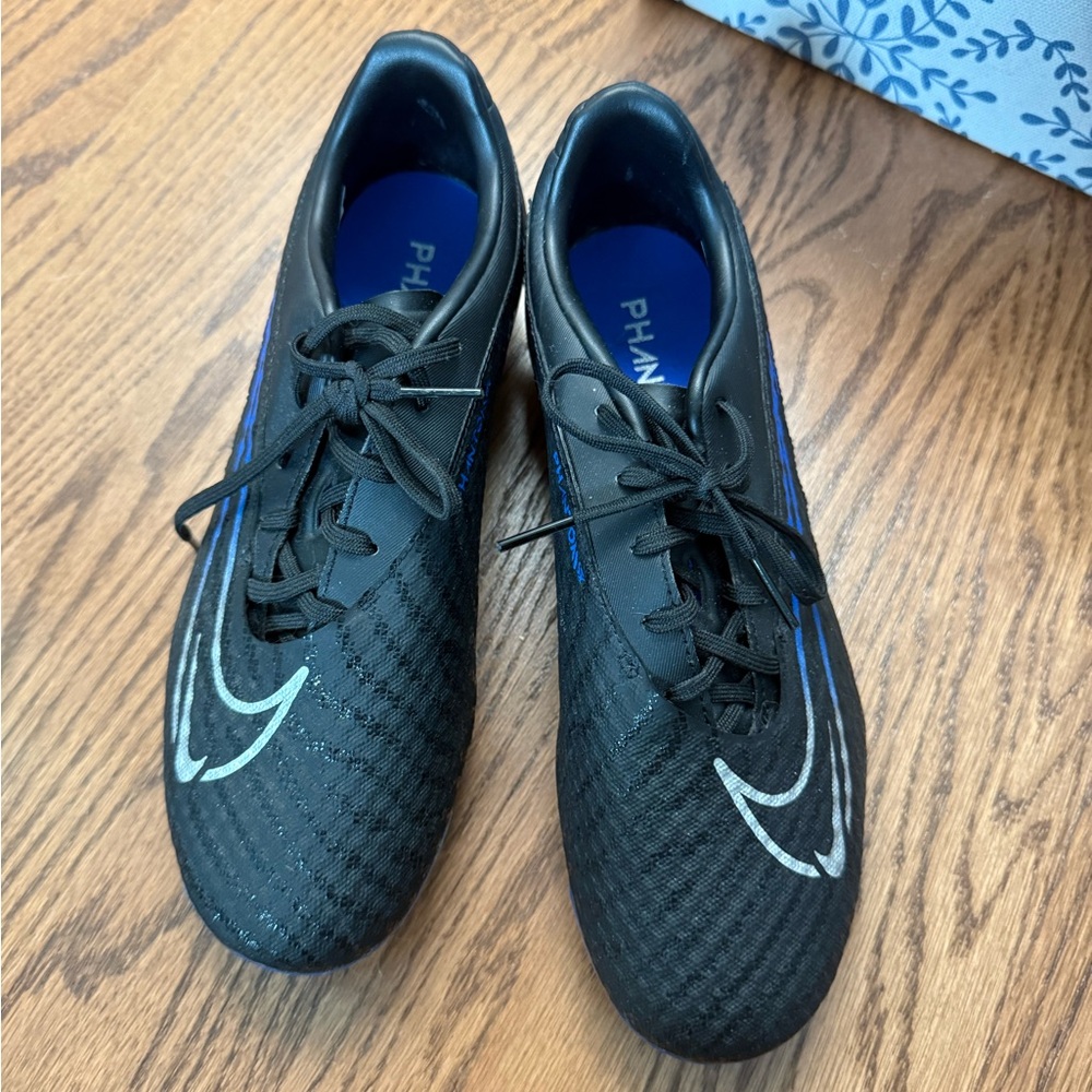 Nike Black Athletic Soccer Cleats with Textured Upper